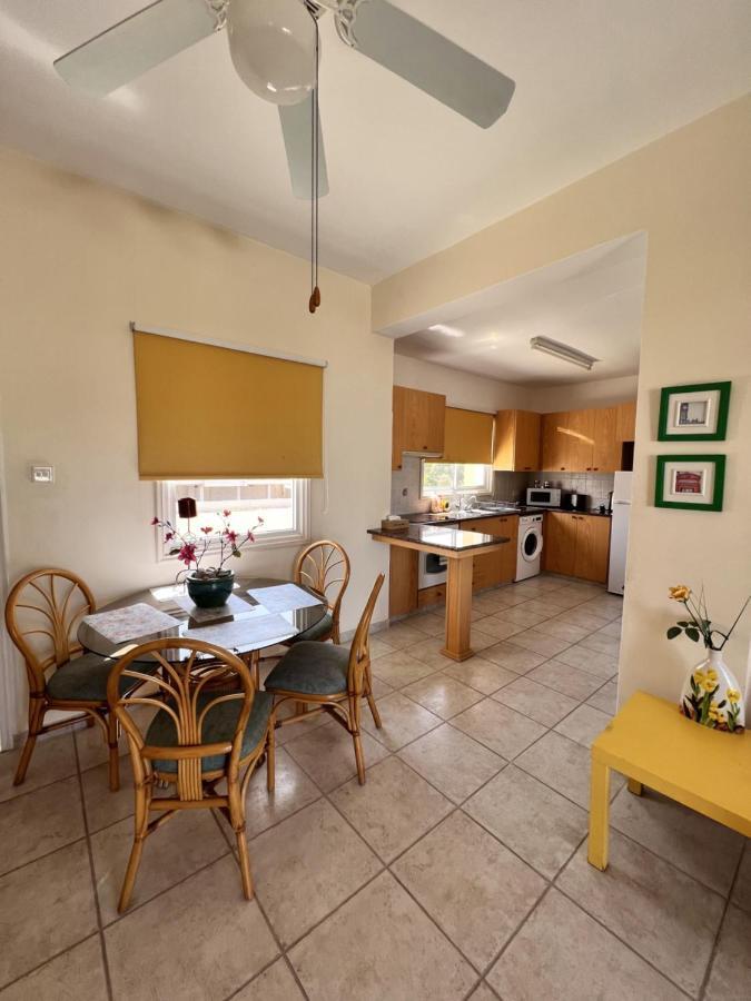 Sirena Kings Apartment Paphos Exterior foto